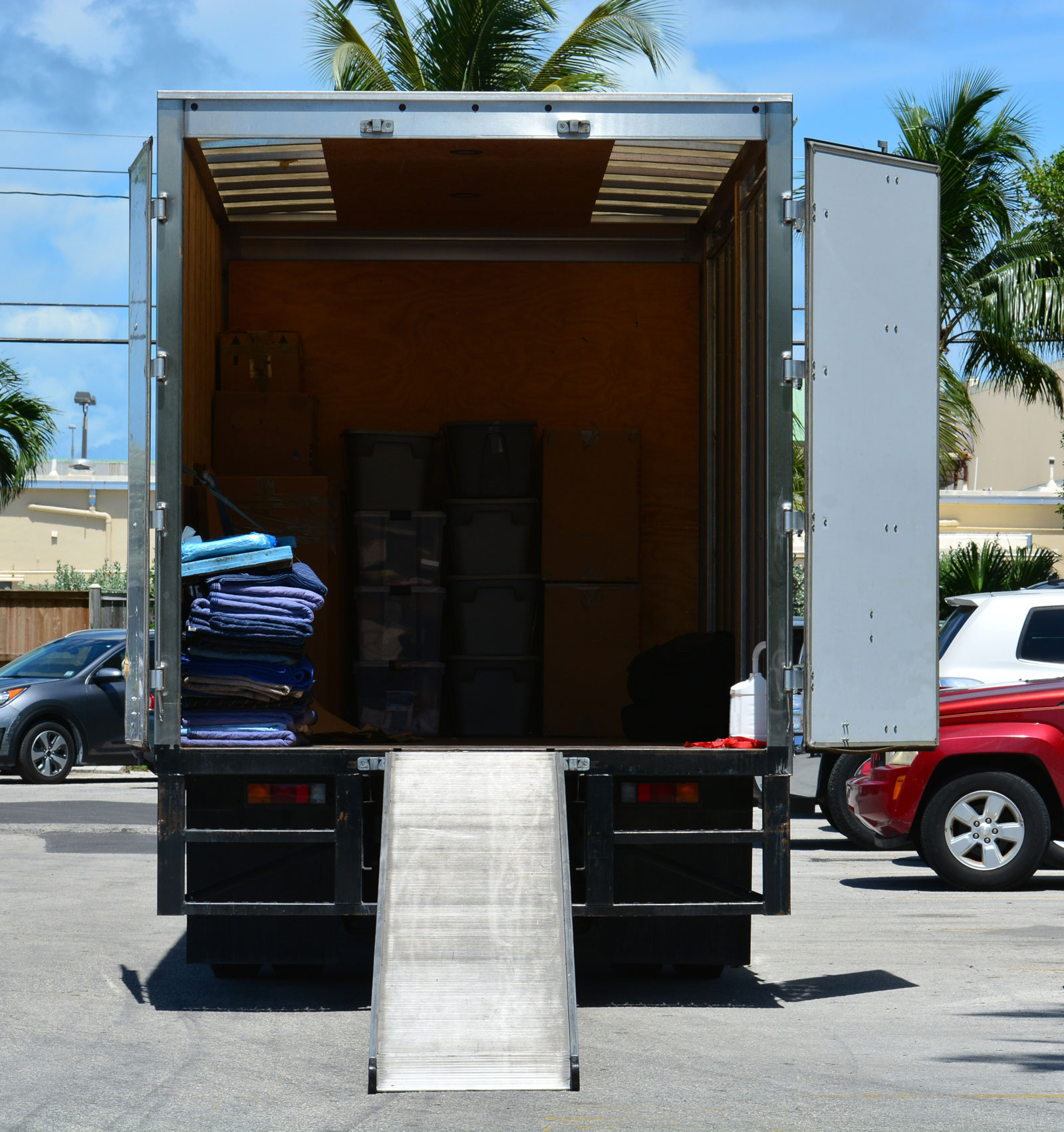 Why-Thousands-Trust-Us-With-Their-Move-Img-1